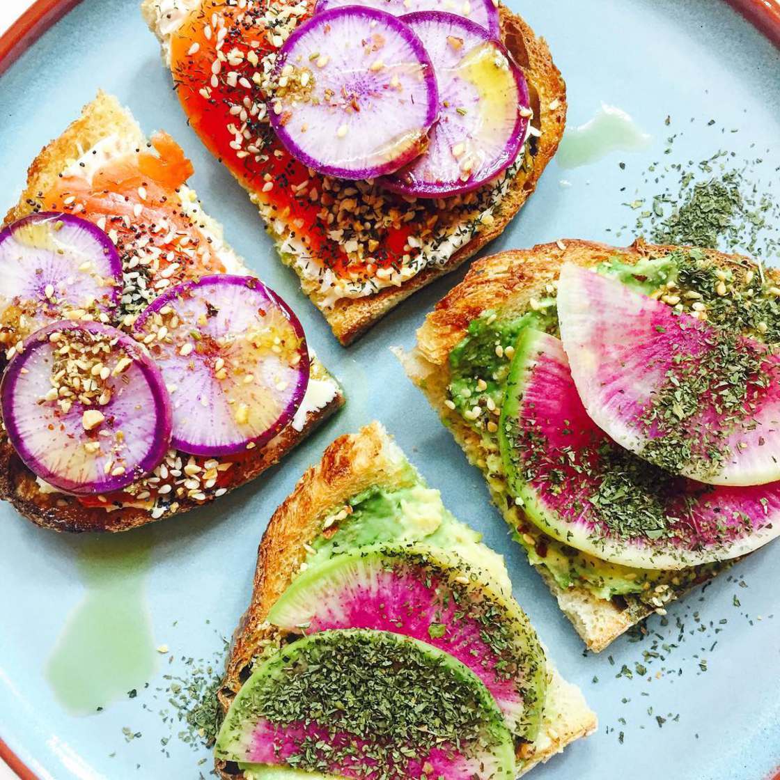Unicorn Toast – Creating natural and ultra-colorful toasts