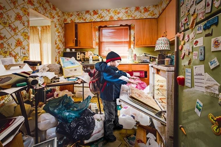 Behind The Door – Documenting the daily life of the children of hoarders