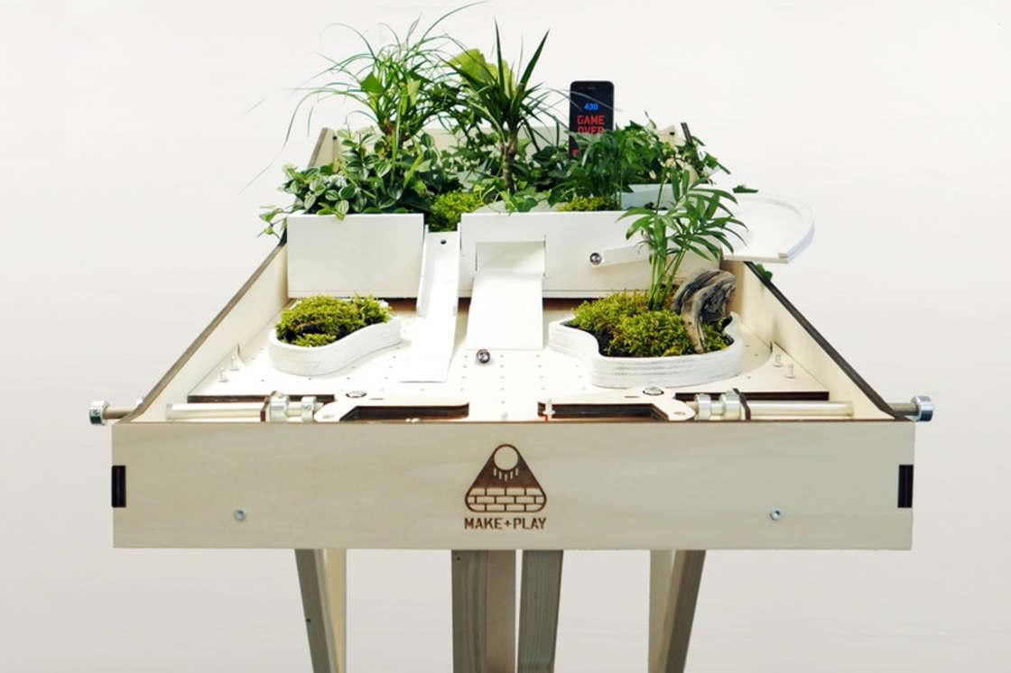 Makerball – The DIY wood pinball machine to express your creativity!