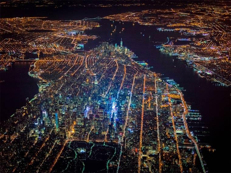 Night Over New York – Beautiful pictures of New York seen from the sky
