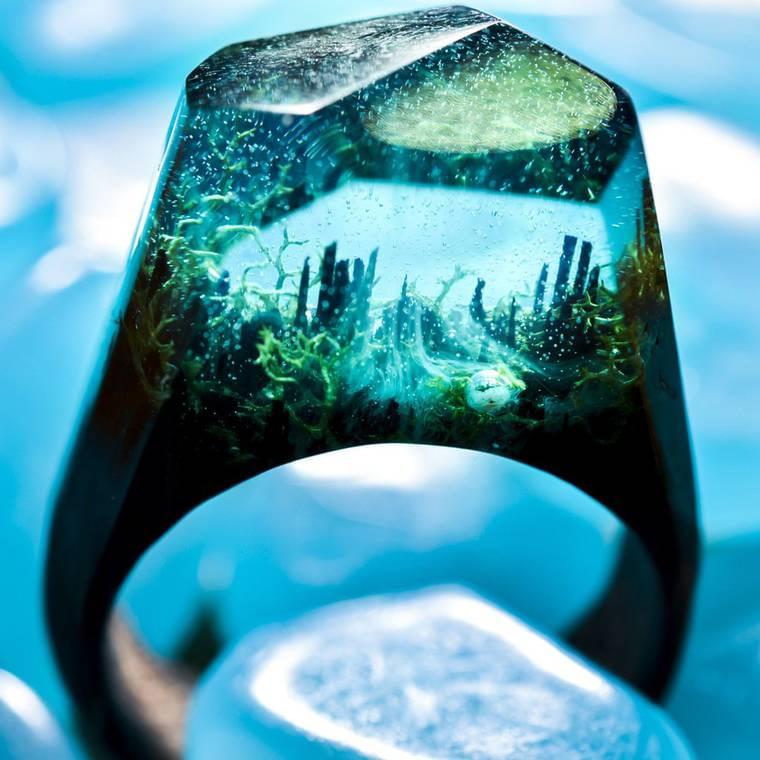 Secret Wood – New miniature universes into beautiful wooden rings