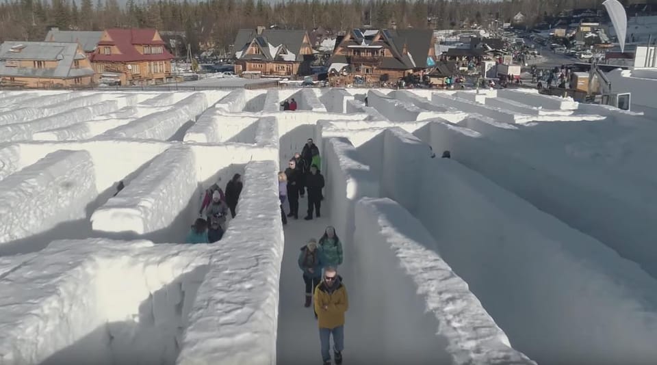 Snowlandia – They created the world’s largest snow labyrinth