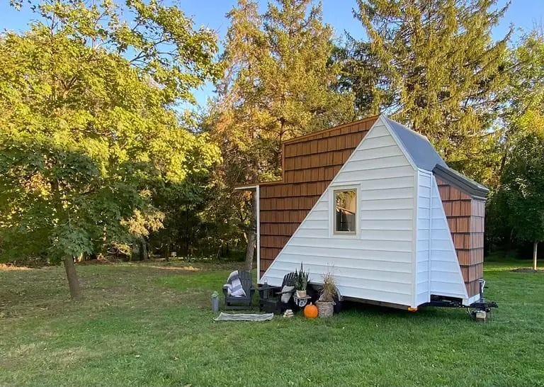 This Truly Teeny Tiny House Goes 'Back To The Roots'